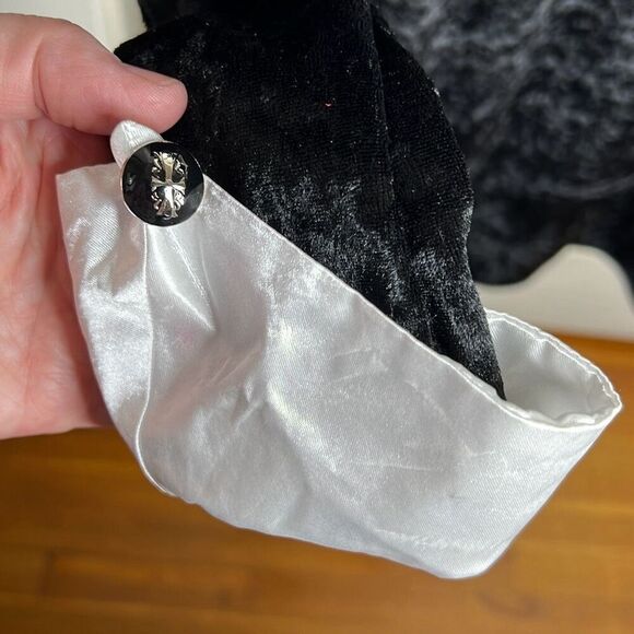 Dreamgirl Addams Family Wednesday Velvet Halloween Costume Goth Cosplay Small Nw - Picture 4 of 5